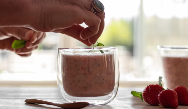 5 Easy Smoothie Recipes to Boost Your Collagen Intake